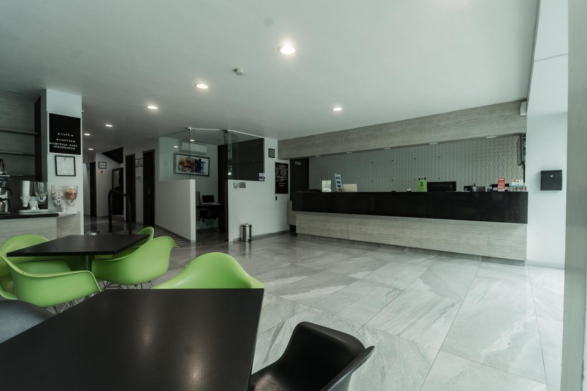 Hotel Lemon Green -Zona Expo Frente Al Centro De Convenciones 瓜达拉哈拉 外观 照片