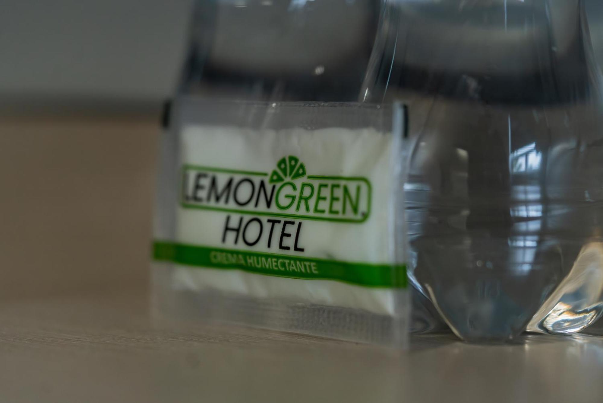 Hotel Lemon Green -Zona Expo Frente Al Centro De Convenciones 瓜达拉哈拉 外观 照片