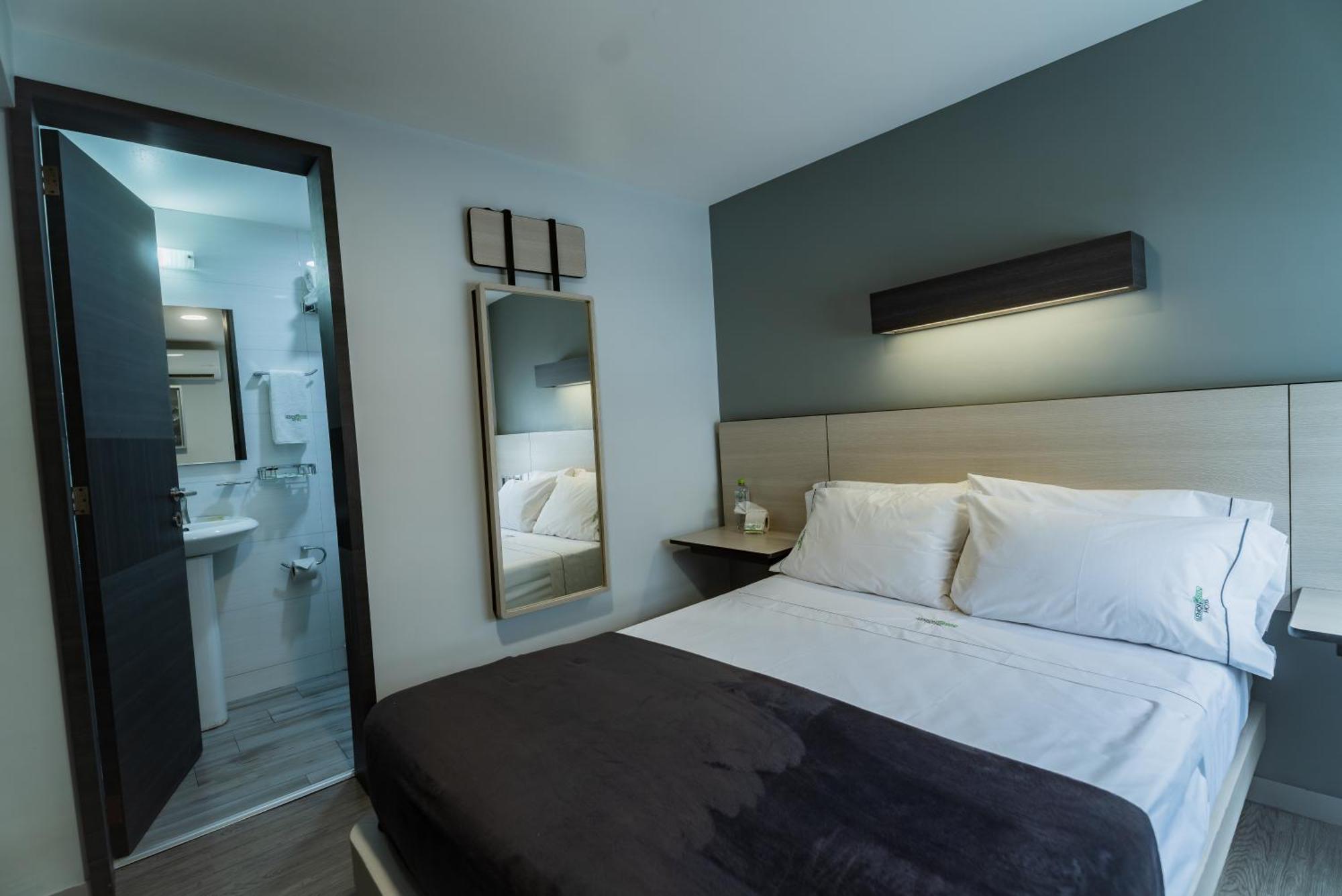 Hotel Lemon Green -Zona Expo Frente Al Centro De Convenciones 瓜达拉哈拉 外观 照片