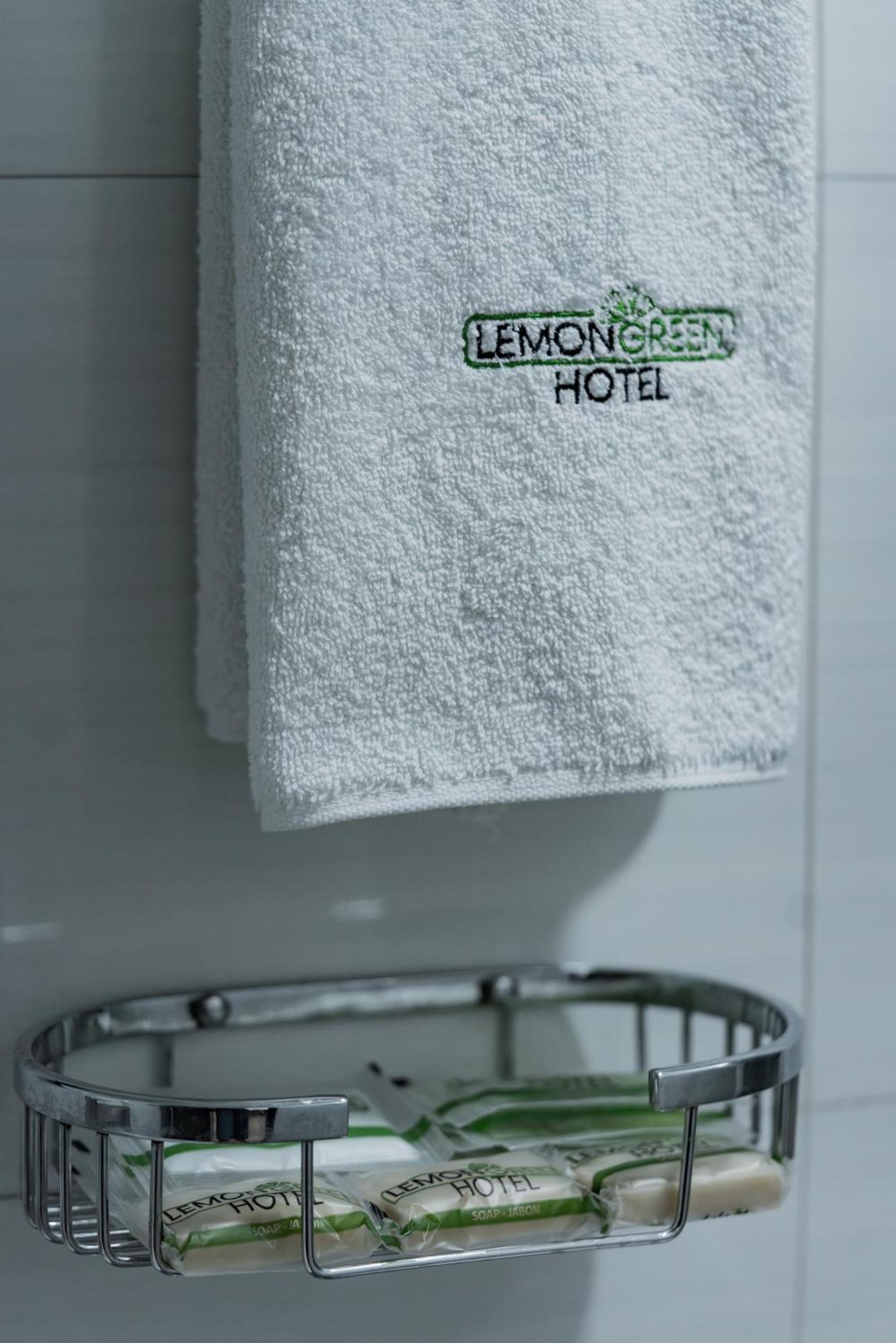 Hotel Lemon Green -Zona Expo Frente Al Centro De Convenciones 瓜达拉哈拉 外观 照片