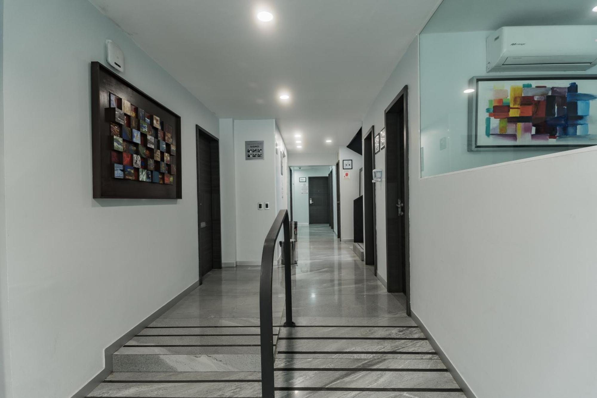 Hotel Lemon Green -Zona Expo Frente Al Centro De Convenciones 瓜达拉哈拉 外观 照片